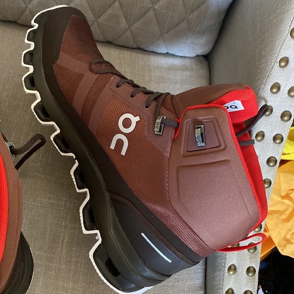 ON Mens Sz 10 sneaker boots maroon NEW - Picture 12 of 13